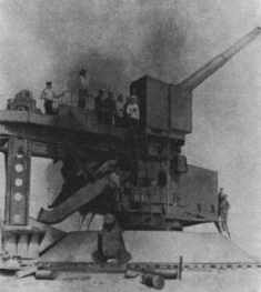 305 mm:n tykki Srven patterilla (Eesti)